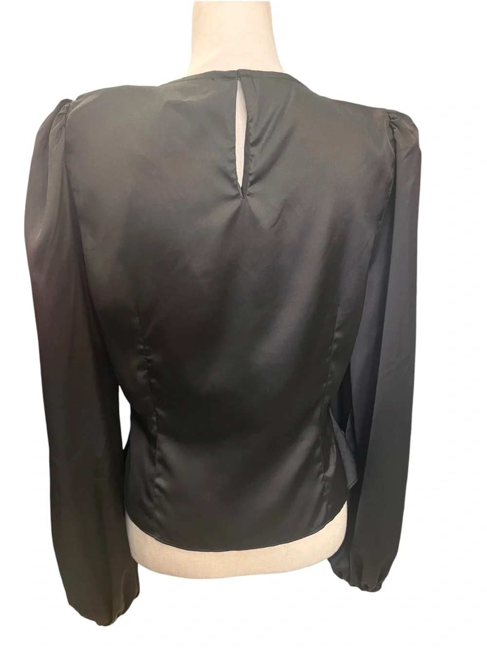 ASTR The Label Black Satin Twist Front Cutout Puff Sleeve Peplum Top L NWT